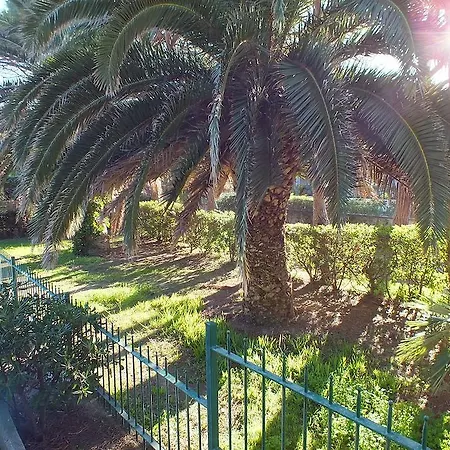 Golden River * مارينا دي كامبو
